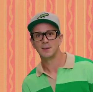 42K views · 923 reactions | WATCH | ENTERTAINMENT: “I never forgot you… ever..” Remember Steve of Blue’s Clues? He returns for the iconic show’s 25th anniversary with a special message that got fans nostalgic and emotional. The video, which was posted on Twitter, has been viewed 23.9 million times and re-tweeted 401,000 times as of this posting. | Video from Nick Jr. on Twitter #TheFreeman | The Freeman | Facebook