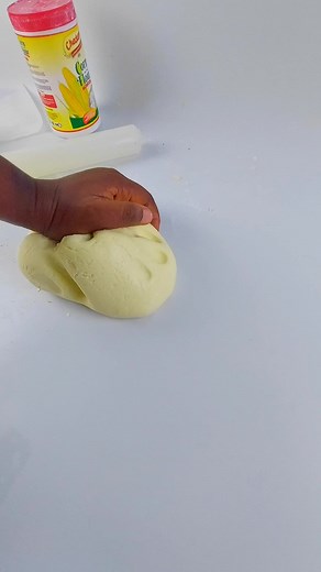 how to cover a cake using my buttercream Paste. #zahrasminicakes #tutorial #recipesoftiktok #watchandlearn #cakesoftiktok #cakes #akure