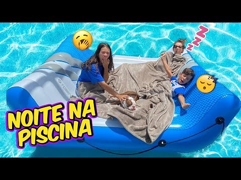 PASSAMOS A NOITE NA PISCINA! 100% REAL