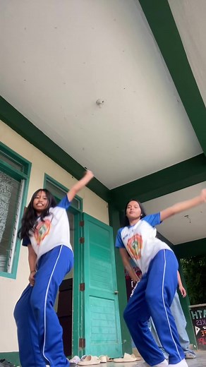 Master the Acelerada Dance with Yoonchae Tutorial