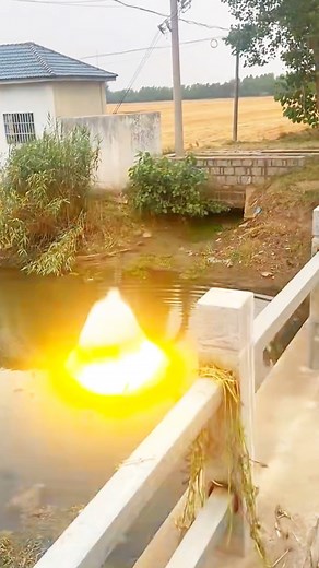 1.6M views · 19K reactions | Rate this cracker 勞勞 #fireworks #Crackers #experiment #pyro #Fireworks2024 | Cracker Boi | Facebook