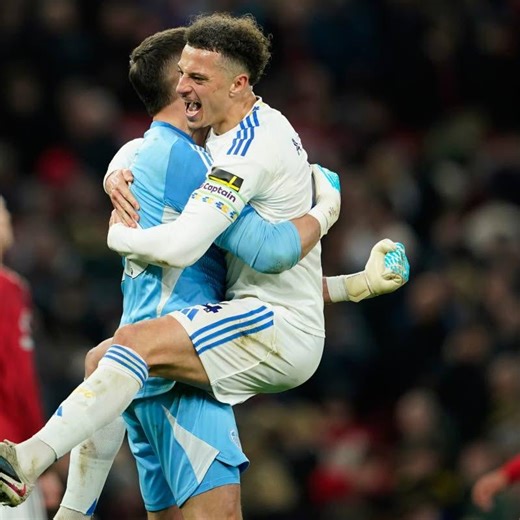 Okafor’s decisive double helps Leeds win Old Trafford thriller