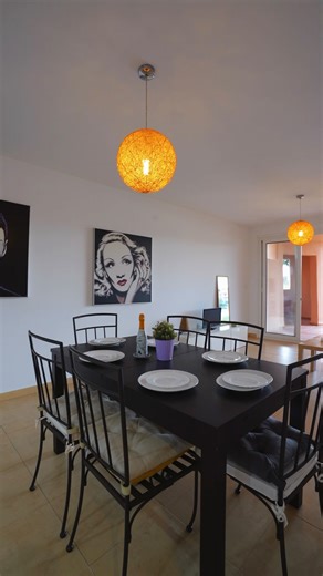 Andrew Brown Real Estate on Instagram: "☀️Share this with a golf lover that you know! 🏠2 Bedroom, 2 Bathroom Apartment 📍Mar Menor Golf Resort, Murcia, Spain — €219 000 This property is a stylish ground-floor residence featuring two double bedrooms and two bathrooms, designed with comfortable living and resort-style living in mind. It offers a spacious open-plan living and dining area connected to a modern galley kitchen, making it ideal for both everyday life and entertaining. A generous terra