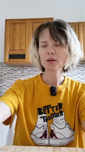 Adrianushka_Mea on Instagram: "Erau anii 1946-1947 #actriță #moldova #istore #foamete"