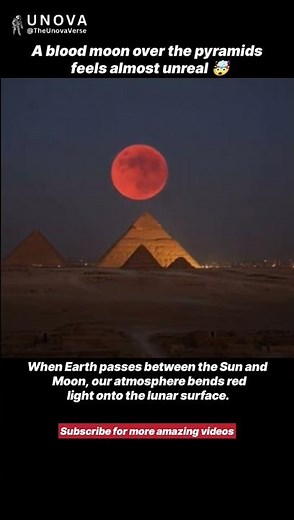 A Blood Moon Rising Over the Great Pyramid 🌕🔺