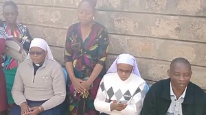 Aa ni ashirka ma kanisa wa ABC BOMANI úla wí masaku mbonaíte núndú wa mboya nyúmbaní kwa úmwe woo úla únamatiie kwísíla mbanga ya Lelu kwa aísyítwa Daniel Musinga . Wathi úsu wa ívuku ní Namba síana na wítawa ata? RIP Daniel 🕯️ | 𝗞𝗮𝘀𝘂𝗻𝗶 𝗡𝗲𝘄𝘀
