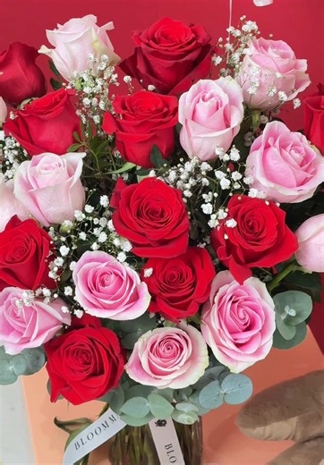 Who says you need a man to get flowers? 💅 Celebrate the girls this year with pops of pink and red roses. Treat your besties (or yourself!) with Bloom Magic! Available for flower delivery Dublin and across Ireland🌷 #BloomMagic #FlowerDeliveryIreland #RedRoses #DublinFlorist