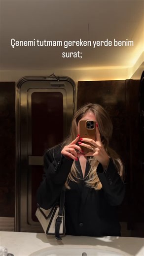 İlknur Cansın Sönmez on Instagram: "Mimiğe çare yok . . . . . #instamood #viral #keşfet #fyp #reels #instalike #instagood"