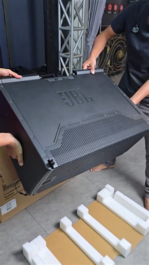 JBL SRX910LA Dual 10 Inch Powered Line Array Loudspeaker! | ប៉ូលីន-Polin