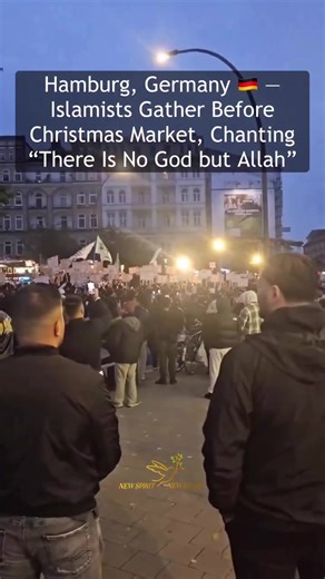 Massive Chants at German Christmas Market