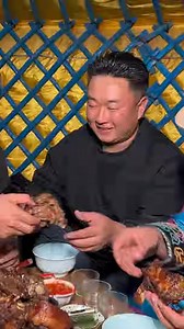 10K views · 131 reactions | Griddle-cooked lamb and scorpion, the smell is gone #food #delicous#shorts | 巴达拉（草原牧民） | Facebook