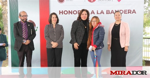 Familias reciben apoyos económicos