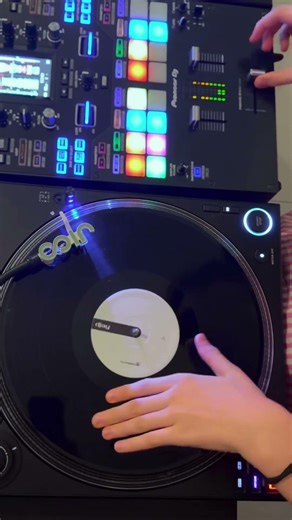 Drum & Bass scratching 🎚️🚀🚀🚀 #djmichelle #drumandbass #scratch