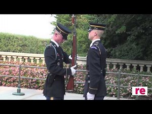 Changing of The Guard Ceremony - Tomb of the Unknown Soldier