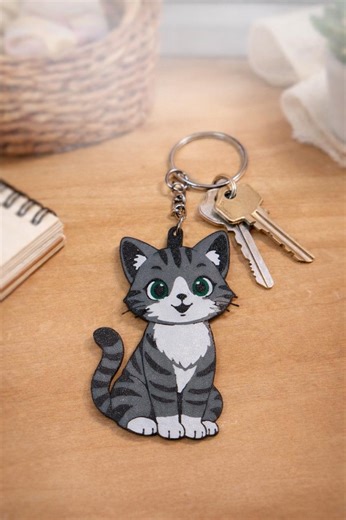 Happy Gray Tabby Cat Keychain - Etsy