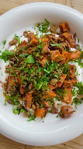 Comment ICK below & we can send you a link to the recipe club! 🙌🏽🍠 An egg free protein RICH breakfast if you are currently in an egg ICK phase! 🍠Cooked & Cooled Sweet Potatoes Cooling sweet potatoes after cooking increases their resistant starch content, which acts as a prebiotic fiber, feeding beneficial gut bacteria, supporting microbiome diversity, and reducing gut inflammation. Resistant starch also helps regulate blood sugar and improves insulin sensitivity, both of which are key for gu