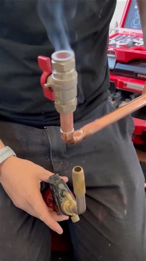 Plumbing up taps using copper! #howto #diy #asmr #asmrsounds #subscribe #youtubeshorts #smartgadgets #fblifestyletyle #fblifestyle #fblifestyletyl #fblive #lifestyle #life #lifehacks #lifeisbeautiful #lifequotes #short #furnituresale #homedecor #smallbusiness #localbusiness #homeforsale #homefurniture #realestate #toolsale #vintagefurniture #appliancesalePerfect | plumber video