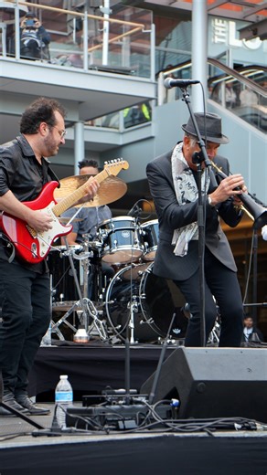 Rick and Tony trading solos before locking into a swinging groove! 🔥🎺🎸💃 See you this weekend Atlanta! . . . . . #SmoothJazz #RickBraun #tonypulizzi #trumpetsolo #trumpetplayer #ozzyosbourne #guitarsolo #swinging #swingmusic #sanramon #bishopranchcitycenter | Rick Braun