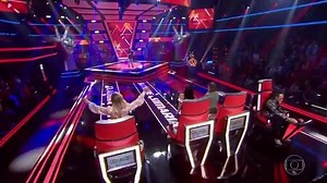 165K views · 2.5K reactions | Neto Junqueira, de Cantanduva-SP, cantando “Use Somebody”, do Kings of Leon The Voice Kids Brasil (21-01-2018) Garoto escolheu o time Claudia Leitte #thevoicekidsbr #thevoice | Mais Notícia TV | Facebook