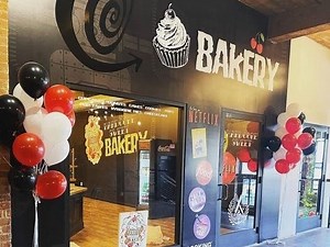 'Cupcake Wars' Winning Chefs Open 2nd Connecticut Bakery