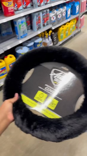 22K views · 394 reactions | Single Boy Mom Of 1 Cleans Her FILTHY 濫 Car  #CarCleaning #DirtyCar #CleanWithMe | Itss Wandaa | Facebook