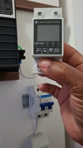 Sistema Solar Off-Grid: Reclose Protector com wifi e bluetooth