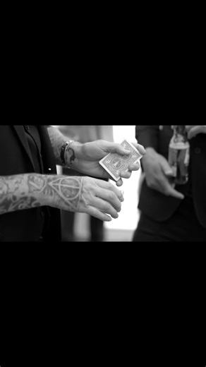 “It started as a simple card trick… and then I blew their minds.” This is the kind of magic that doesn’t just amaze, it stays with you. Weddings aren’t just about love, they’re about unforgettable moments. Watch their reactions #WeddingMagic #UnrealMoments #CloseUpMagic #MagicReactions #WeddingEntertainment #TikTokMagician #MagicAd #KentMagician