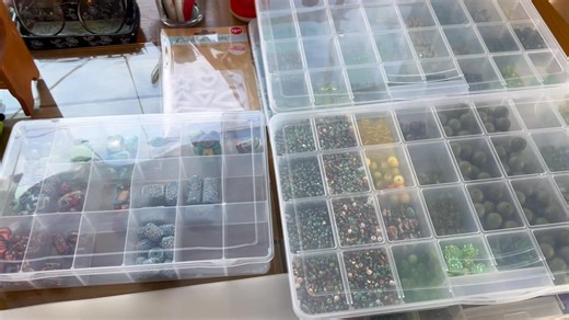 Let’s make focals with charms. | Teresa Salgado