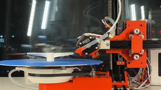 Unique 3D Printer Has A Print Head With A Twist