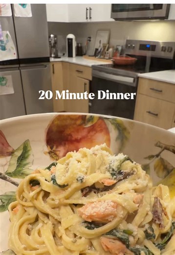 Creamy Tuscan Salmon Fettuccini Recipe for Busy Moms
