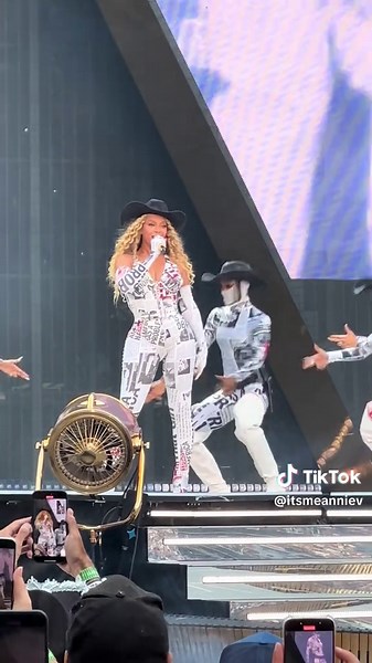 Beyoncé en concert à Paris le 21 juin 2025