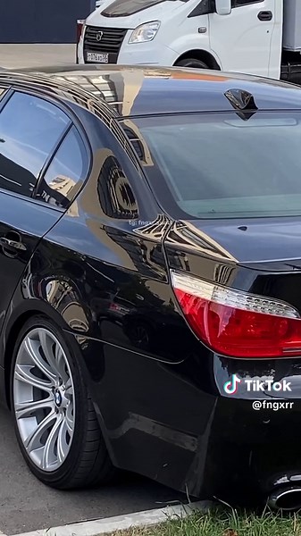 BMW M5 E60 2010: Power and Performance Unleashed