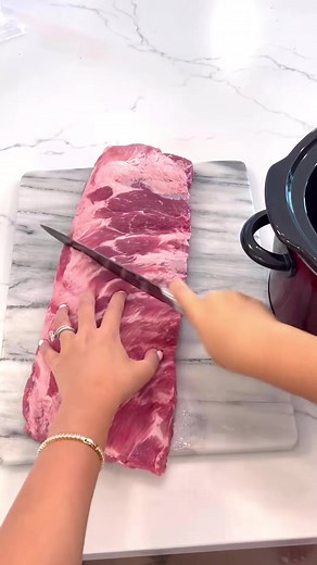 Crock Pot BBQ Ribs Recipe🍖 literally the best crockpot recipe I’ve ever made! These ribs literally fall off the bone!!! This recipe is next level!!! Also if you want you can take off | News style