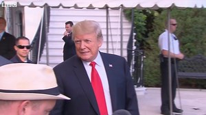 美国中期选举：泰勒·斯威夫特要投民主党 特朗普威胁脱粉 - BBC News 中文