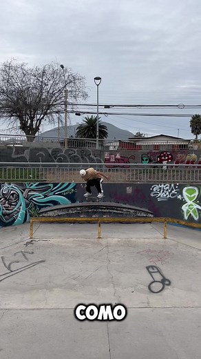 COMO HACER BACKSIDE 180 TOMEN NOTA MIS HOMMIES !! PORQUE DESPUÉS DE VER EL VIDEO SOLO QUEDA SALIR A INTENTAR Y INTENTAR HASTA CONSEGUIRLO 🔥 ETIQUETA EN LOS COMENTARIOS A TUS AMIG@S QUE LE PUEDEN SERVIR ESTOS CONSEJOS Y SÍGUEME PARA PROGRESAR EN EL SKATE 🛹✨ #sembrandoskate #skateboarding #skateboardingisfun #laserena #coquimbo #skatechileno #skate #skatelife #skateboard #skateordie #skateeverydamnday #skatecrunch #skatespot #skateeveryday #❤️skateboarders #skatefam #skateboarders #skategirl #sk