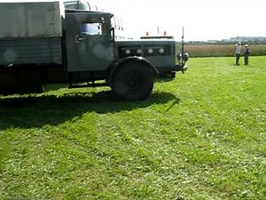 FAUN Schwerlastwagen aus den 30er Jahren mit 8 Zylinder Deutz Reihenmotor und 19 Liter Hubraum.