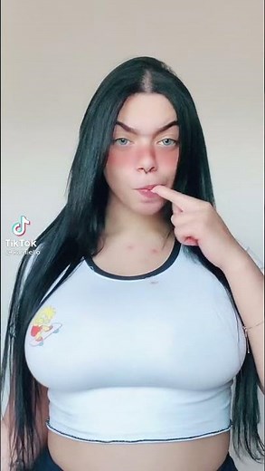 carniello Queen tik tok Hot Dance 🔥🔥