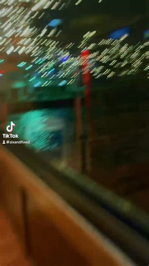 Zebra lounge! Come eat and have drinks with us till 10pm! 🌟🌟🌟🤶🤶🎅🎅 | Zebra Lounge & Bowl -O- Drome