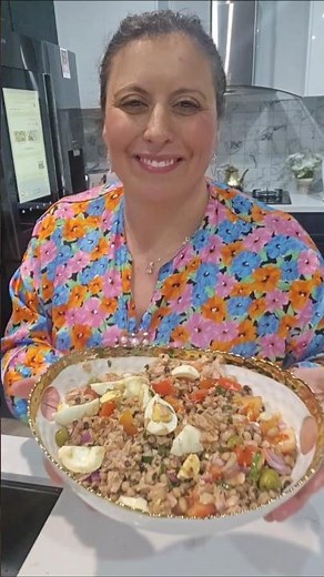 Traditional Portuguese Salad with Tuna & Black-Eyed Peas | Simple & Healthy Recipe! #healthyrecipe