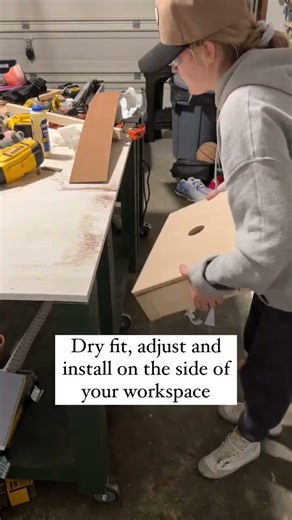 You asked, I answered! Here is the tutorial for my DIY router table