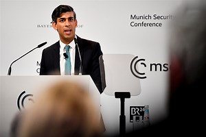 Rishi Sunak: Marea Britanie va ajuta orice țară dispusă să trimită Ucrainei avioane de luptă