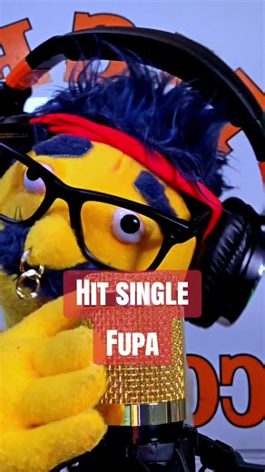 This is a lip sync video, click the audio to see the original creator... funny puppets videos puppets on tiktok funny puppets comedy Dragon Puppet Design Ideas girl puppet hand puppet puppet dancing gospel puppets #fyp #puppets #funnyvideos #funnypuppets #mrandmrsburt