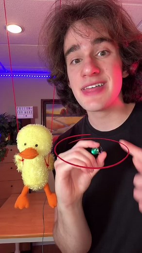 Any thoughts?🤔🟩#magic#illusion#mindblown#duck#ring#magic#pen#magictricktime#crazymagic