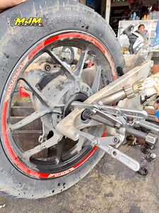 2.9M views · 26K reactions | Buka arm vario yang keras macet sampai bisa kebuka apapun caranya yang penting aman #bengkel #otomotif #tutorial | Belajar Mekanik Dari NOL | Facebook