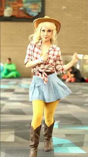 Applejack dance - My Little Pony cosplay @ FanX 🍎🤠✨