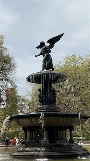 Bethesda Fountain is back! ✨🪩 🕺 Last week, the Central Park Conservancy Monuments Preservation team conducted seasonal maintenance of this beloved feature. They carefully cleaned and restored different elements of the statue, before bringing the water features back online. ⛲ | Central Park