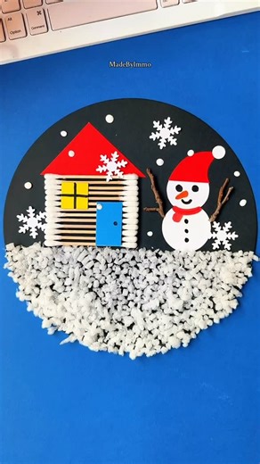 MadeByImmo (personalized — unique & memorable) on Instagram: "Cute Fruit Mesh Snowman DIY ⛄✨ | Christmas Craft Idea Save & Share Follow @made_by_immo for more DIY ⸻ Turn your leftover fruit mesh into the cutest little snowman ever! ⛄🎄 Simple • Eco-friendly • Super Adorable 💛 Perfect DIY to make your Christmas feed extra festive! 🌟 Try it and tag me if you make one! 🎥✨ ⸻ Learn how to make a cute Christmas snowman using fruit mesh! This easy DIY is perfect for reels, kids, and festive home dec