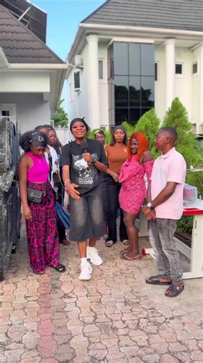 On 29th December 2025, I officially handed over the Youth Empowerment items to the lucky beneficiary. 🥳💃🏻 it was unbelievable for them as u heard! Nd they were eternally grateful at large . This journey is proof that empowerment is not just about giving it’s about restoring hope, dignity, and opportunity. Thank you to everyone who supported this cause. I can’t wait to do moreeee of this 🥹🙏 #letsmaketheworldabetterplace #agunwasyouthempowerment