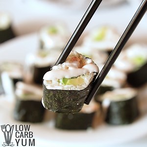 6.1K views · 126 reactions | ✴️ 홍홀혾홄홋홀: https://lowcarbyum.com/keto-sushi-rolls/ These delicious keto sushi rolls are a fresh and easy meal that’s also low in carbs. It’s perfect for when you are craving something satisfying and seafood-inspired! | Low Carb Yum | Facebook