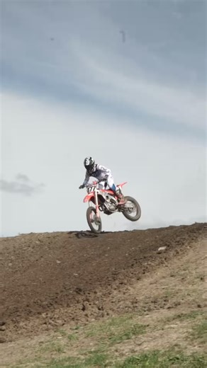 6.5K views · 85 reactions | What line are you taking in this corner? #MotorcycleTraining #LearnToRide #MotorcycleSchool #RidingSkills #MotoAcademy #MotorcycleClass | The Moto Academy | Facebook